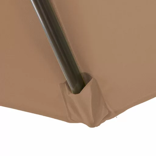 Polkrožni balkonasti dežnik z enostavnim ročajem, zasnova, ki prihrani prostor