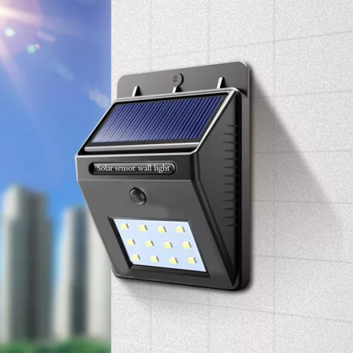 4-delni set solarnih stenskih luči s senzorjem za mrak, IP64 vremensko odporne, 12-urni čas delovanja