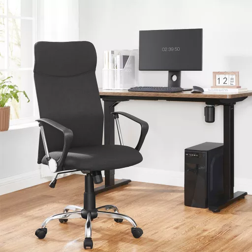 Ergonomska pisarniška stolica z visokim naslonjalom